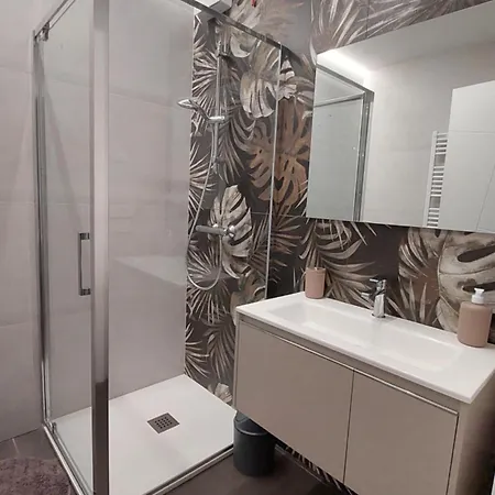 Leon Apartment